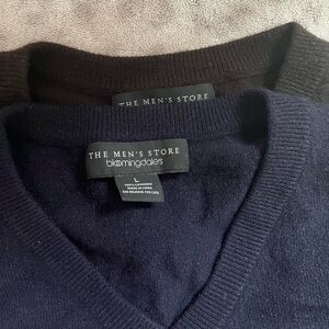 Two (2) size large (L) men’s 100% cashmere v neck sweaters from Bloomingdale’s